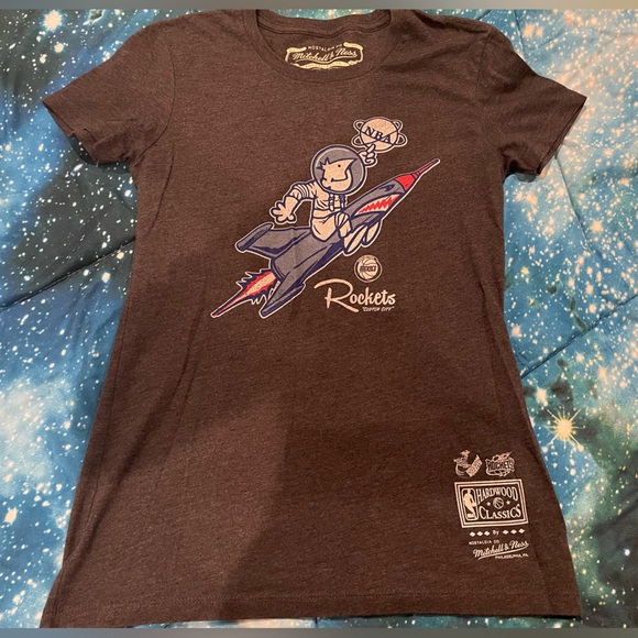 Vintage Style Houston Rockets Tee Shirt 🚀 🏀 - Picture 1 of 3